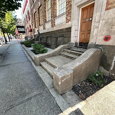 Quality-Commercial-Pressure-Washing-in-Downtown-Vancouver 1